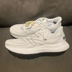 NWOB NEW BALANCE Men’s Fresh Foam X Running Shoes M880W13 Size 15
